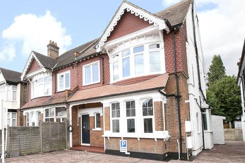 Flat 3, 63 Northampton Road, Croydon, CR0 7HD