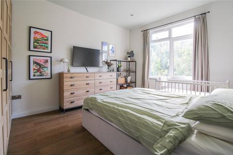 Flat 3, 63 Northampton Road, Croydon, CR0 7HD