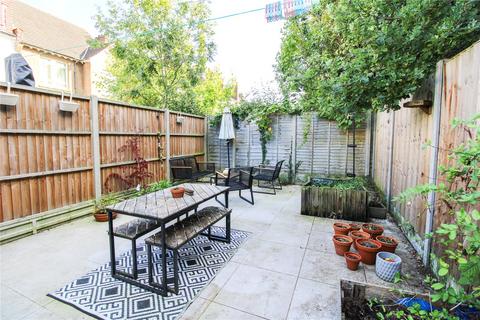 Flat 3, 63 Northampton Road, Croydon, CR0 7HD
