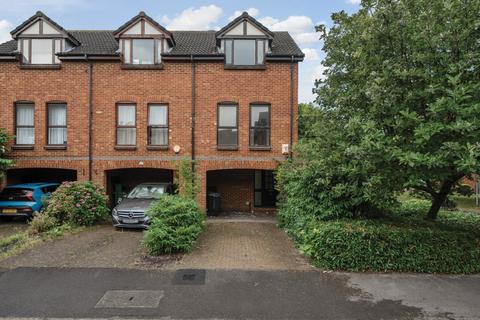 2 bedroom townhouse for sale, Farriers Road, Epsom, Surrey