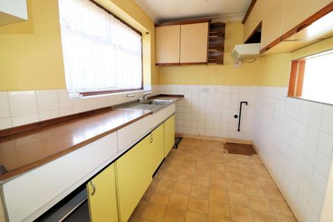 2 bedroom bungalow for sale, Christchurch Avenue, Erith, Kent, DA8