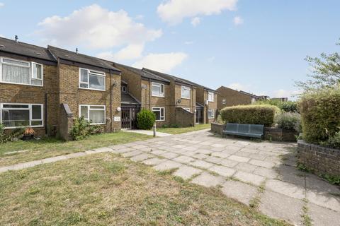 1 bedroom apartment to rent, Lancaster Court, Cottimore Lane, WALTON-ON-THAMES, Surrey, KT12