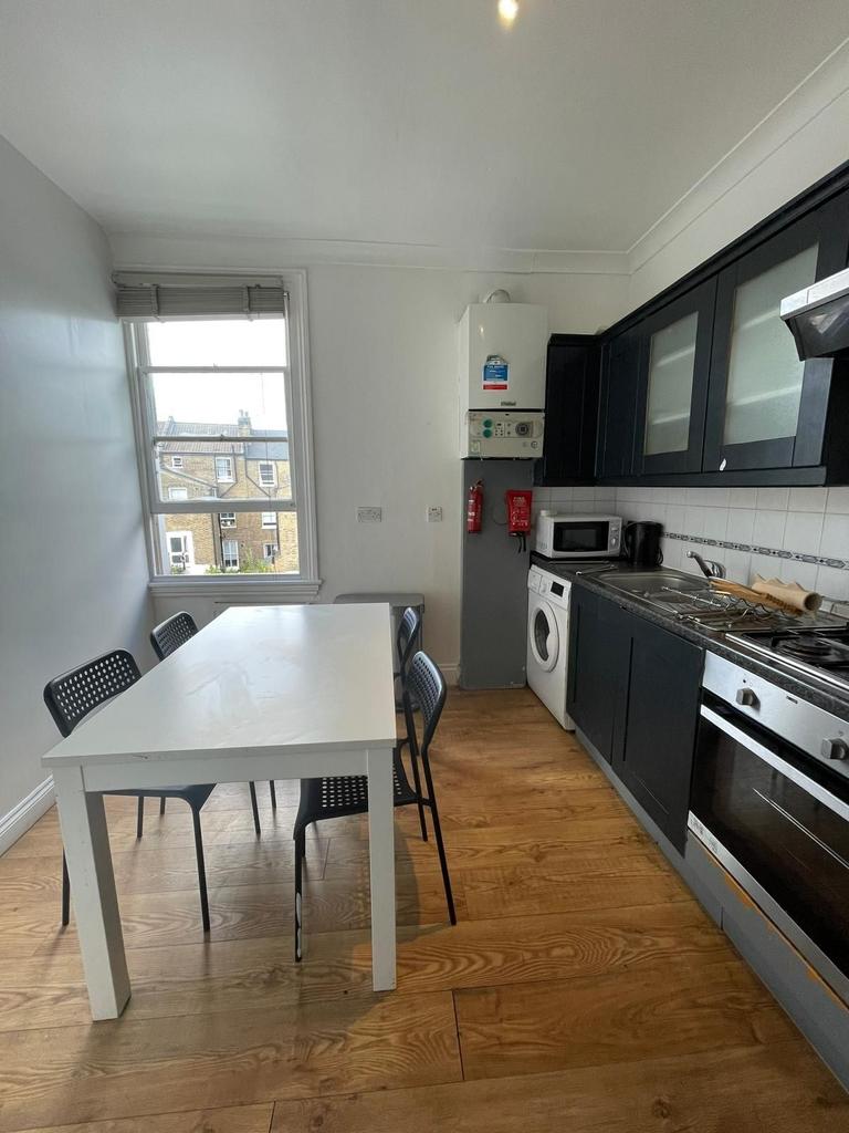 Apartment in London - View 2