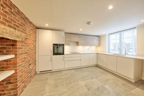 5 bedroom terraced house for sale, High Street, Hampton Wick, Kingston upon Thames, KT1