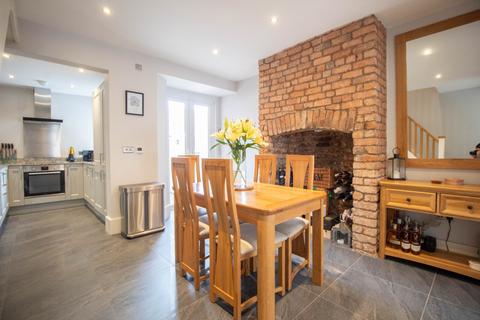 2 bedroom terraced house for sale, William Street, Hoole, Chester