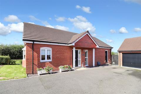 3 bedroom bungalow for sale, Observer Close, South Molton, Devon, EX36