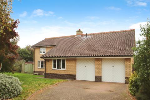 12 Sandling Crescent, Rushmere St Andrew, Ipswich, IP4 5TW
