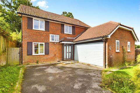 15 Valley Road, Burghfield Common, Reading, RG7 3NF