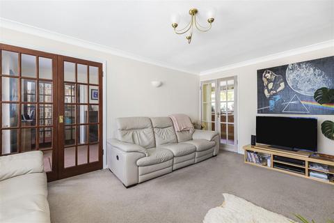 9 Long Road, Comberton, Cambridge, CB23 7DG