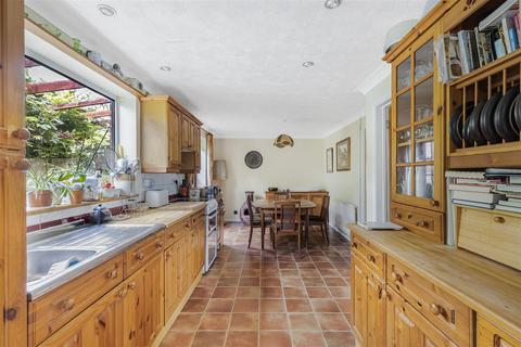 9 Long Road, Comberton, Cambridge, CB23 7DG