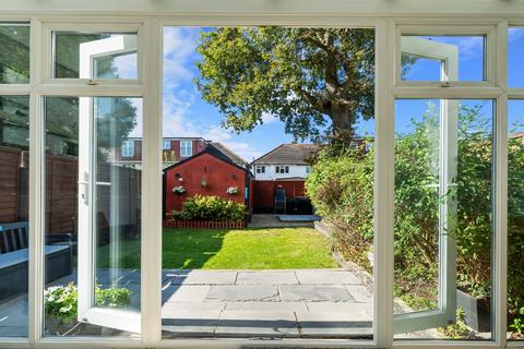 24 Shepley Close, Carshalton, SM5 2NJ