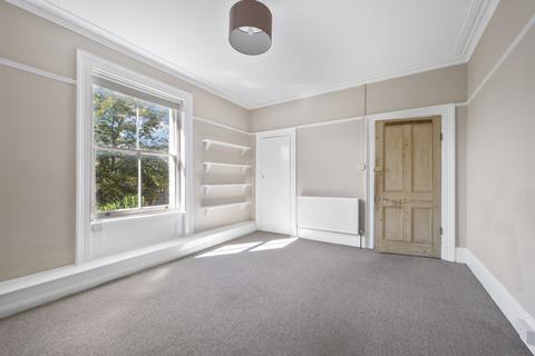 2 bedroom apartment for sale, The Avenue, Surbiton KT5