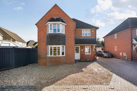 4 bedroom detached house for sale, Spruce Avenue, Essex CM6