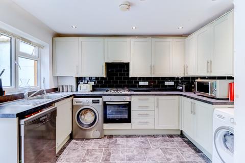 3 bedroom terraced house for sale, Brecon Way, Buckinghamshire HP13