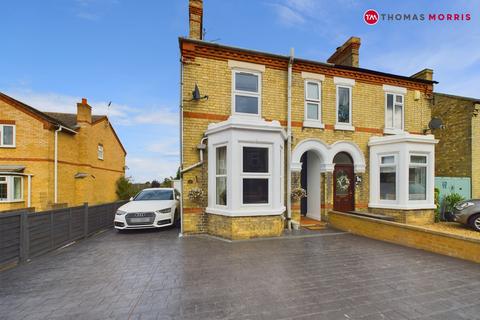 4 bedroom semi-detached house for sale, Blenheim Road, Huntingdon PE26