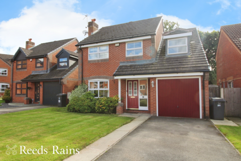 4 bedroom detached house for sale, Pintail Close, Lancashire PR26