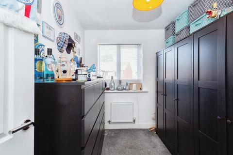 8 Garforth Avenue, Manchester, M4 6JS