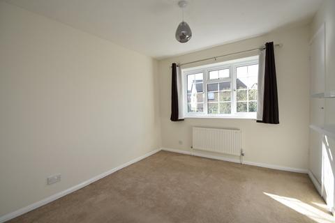 2 bedroom terraced house to rent, Christie Close, Kent ME5