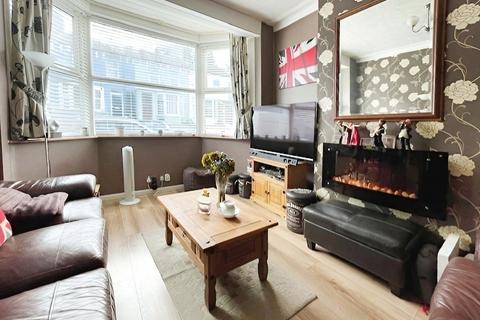 3 bedroom terraced house for sale, St. Georges Road, East Sussex TN34