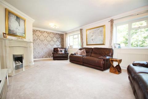 3 bedroom bungalow for sale, Highsted Valley, Sittingbourne ME9