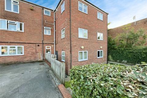 2 bedroom flat to rent, Bitterne Road West, Hampshire SO18