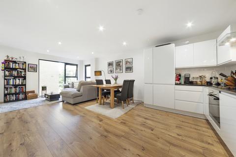 1 bedroom flat to rent, Milner Road, SW19