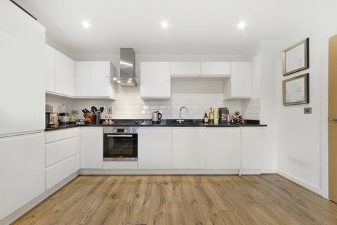 1 bedroom flat to rent, Milner Road, SW19