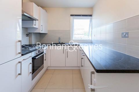 2 bedroom apartment to rent, Netherhall Gardens, Hampstead NW3