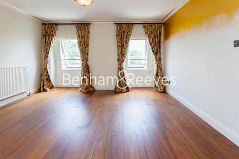 2 bedroom apartment to rent, Netherhall Gardens, Hampstead NW3