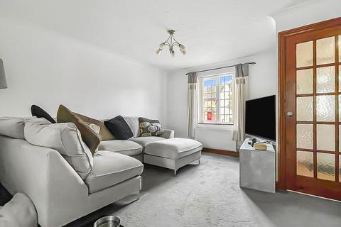 5 Allsopp Close, Newnham, GL14 1DP