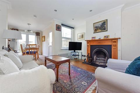 2 bedroom terraced house for sale, Victoria Road, Chichester