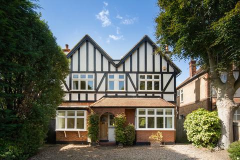 93 Argyle Road, London, W13 0LZ