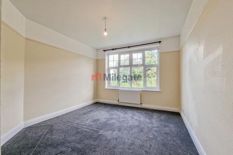 2 bedroom flat to rent, Carshalton SM5