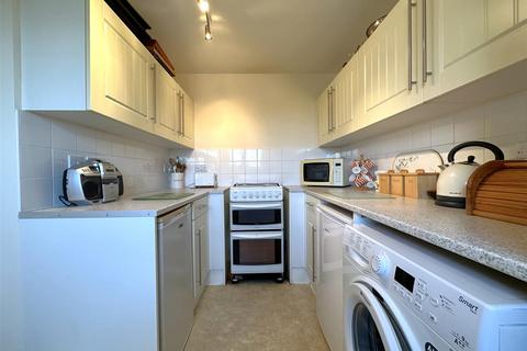 2 bedroom maisonette for sale, Wilson House, Grange Road, Newark