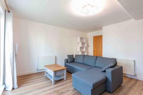 1 bedroom flat to rent, 2678L Salamander Court, Edinburgh, EH6 7JN