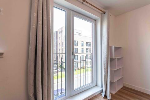 1 bedroom flat to rent, 2678L Salamander Court, Edinburgh, EH6 7JN