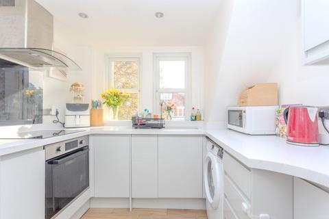 2 bedroom flat for sale, Sandgate Road, Folkestone, CT20