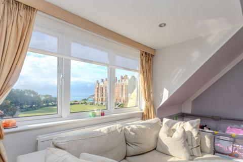 2 bedroom flat for sale, Sandgate Road, Folkestone, CT20