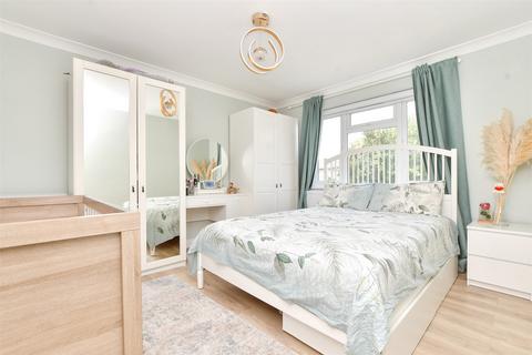 2 bedroom maisonette for sale, Haselmere Close, Wallington, Surrey