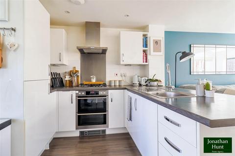 2 Rayment Close, Buntingford, SG9 9FW
