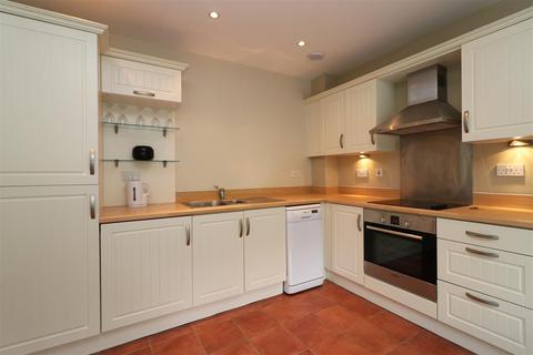 1 bedroom flat to rent, Thwaite Court, Cornmill View, Horsforth, Leeds, LS18