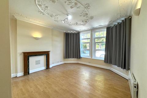 1 bedroom flat to rent, 17 Boyn Hill Avenue, Maidenhead SL6