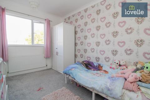 63 Felstead Road, Grimsby, DN34 4ET