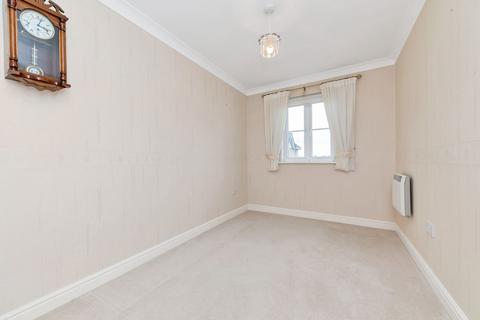 2 bedroom flat for sale, Crosshall Road, St. Neots PE19