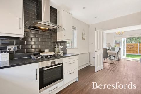 5 Reginald Road, Romford, RM3 0RA