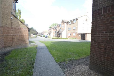 78 Plumtree Close, Dagenham, RM10 8UA