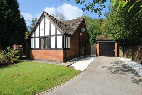 2 bedroom detached bungalow for sale, Avoncliff Close, Bolton BL1