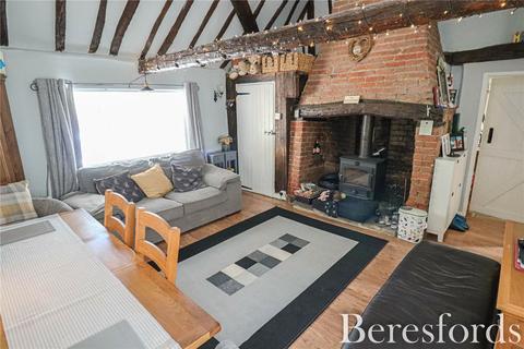 2 bedroom detached house for sale, Beaumont Hill, Great Dunmow, CM6