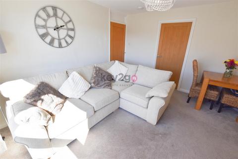 1 bedroom flat for sale, Frith Close, Sheffield, S12