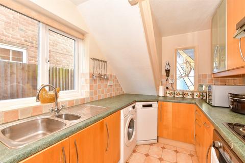 3 bedroom semi-detached house for sale, Snoll Hatch Road, East Peckham, Tonbridge, Kent